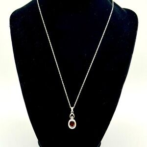 LUC 925 Sterling Silver Red Garnet Pendant & 18” IBB 925 Link Chain Necklace